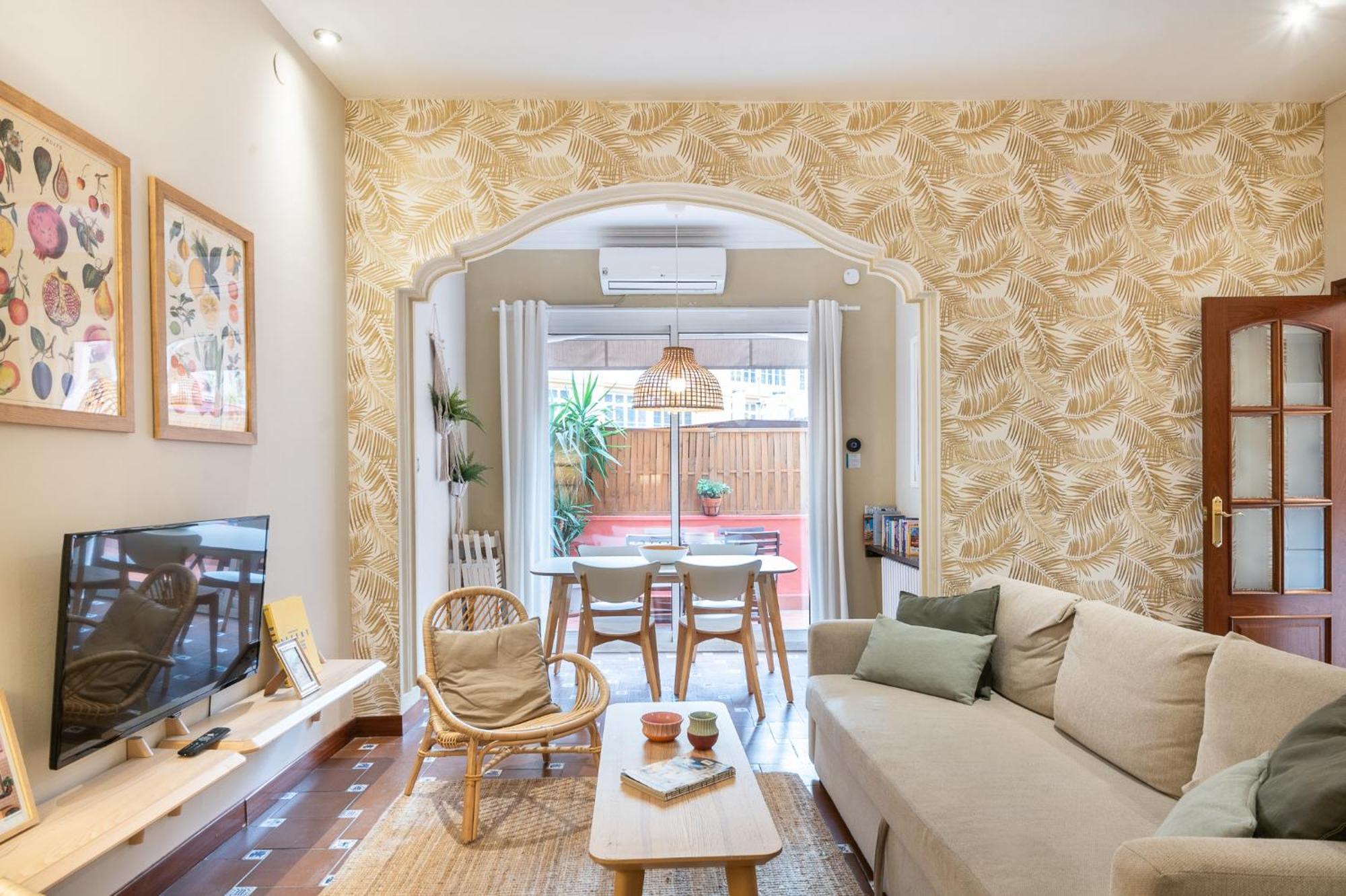 Spacious & Sunny Apt With Terrace In The City Center Barcelona Bagian luar foto